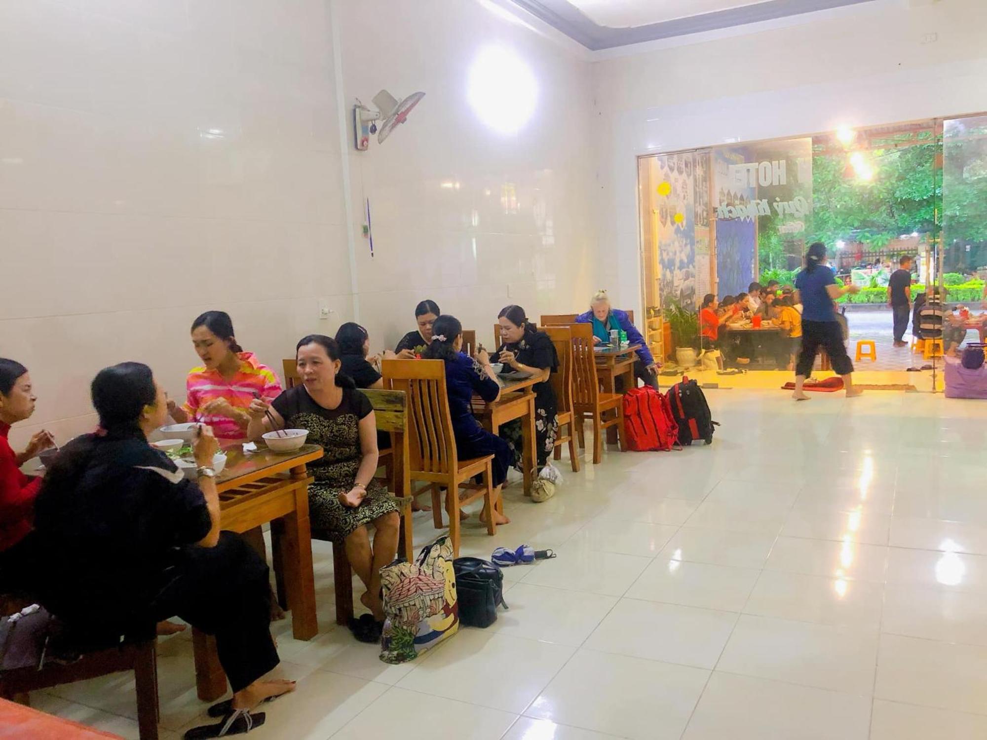 Nam Anh Hotel Phong Nha Extérieur photo